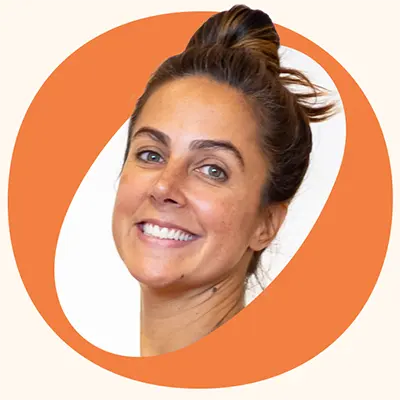 Retrato de Carol Barcellos, criadora do programa Carol no Gaiz, jornalista e atleta que inspira saúde e superação.